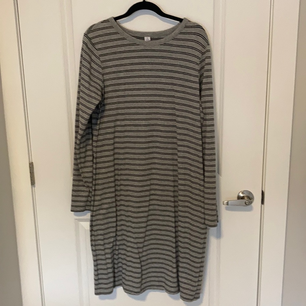 Gray and Black Striped Cotton/Spandex Old Navy Dress
